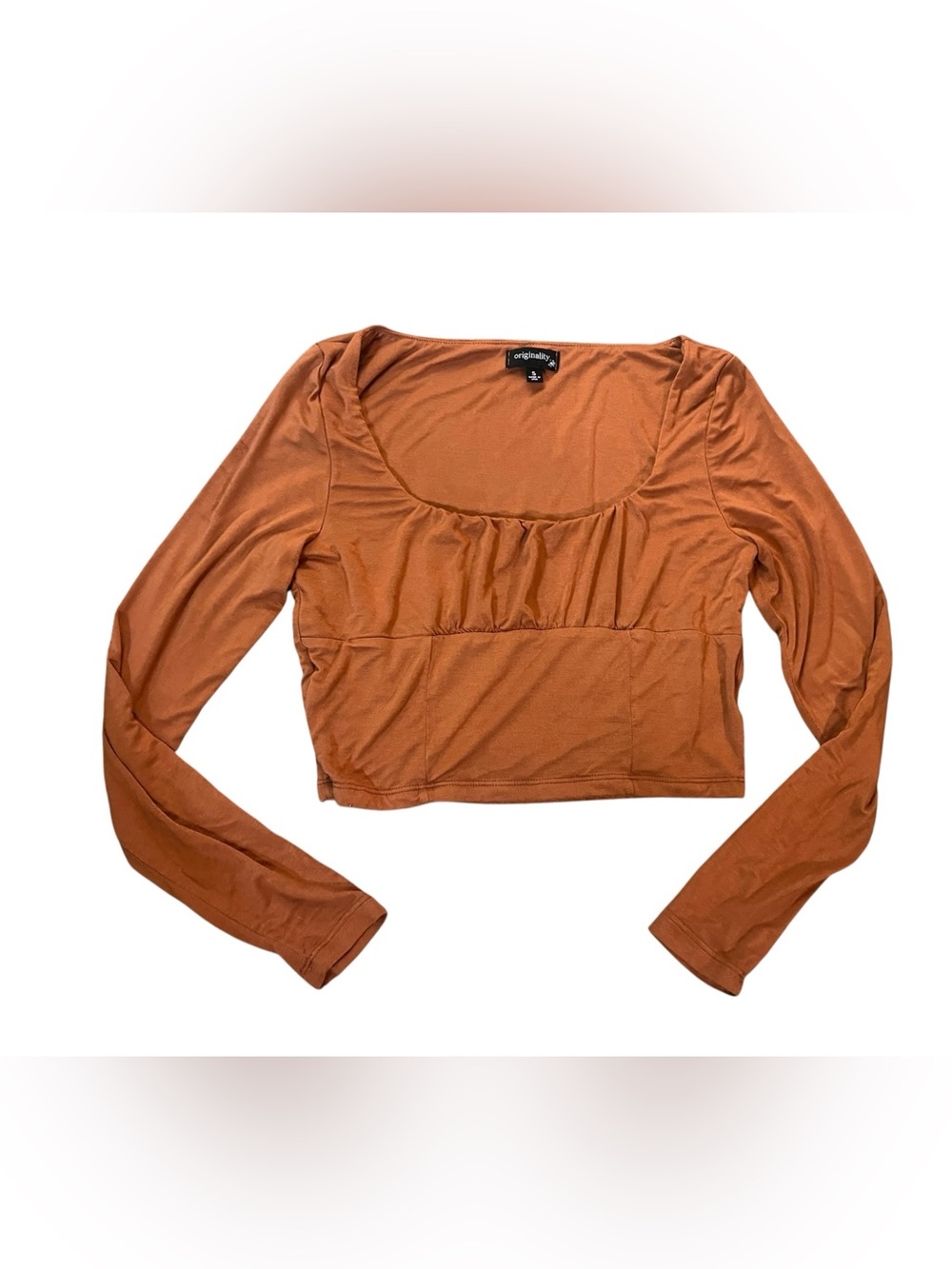 Originality Scoop-Neck Long Sleeve Crop Top